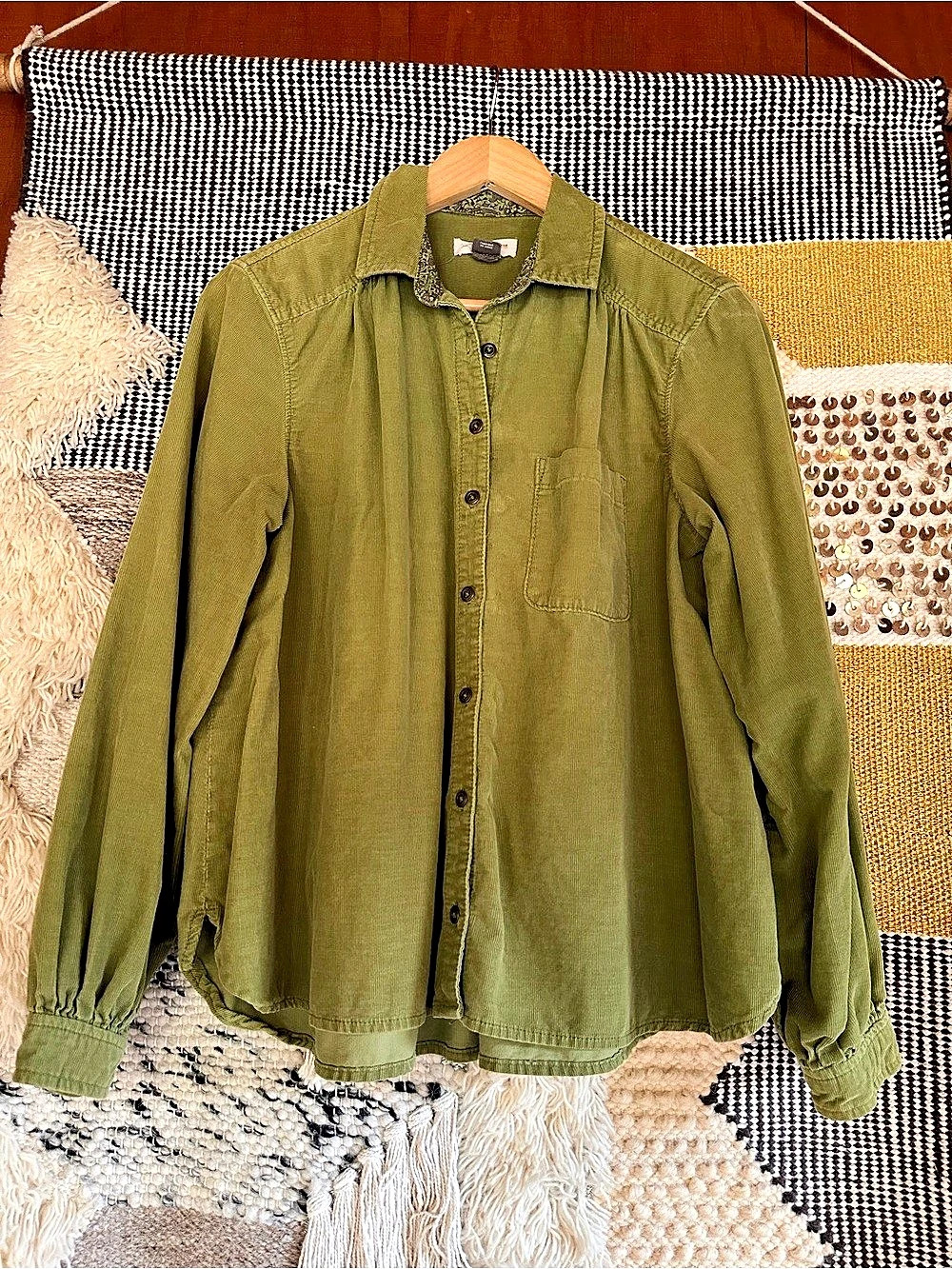 Anthropologie Pilcro Cotton Button Down Shirt in Green Size Small